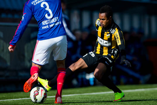 Häckens Nasiru Mohammed mot Vålerengas Ruben Kristiansen