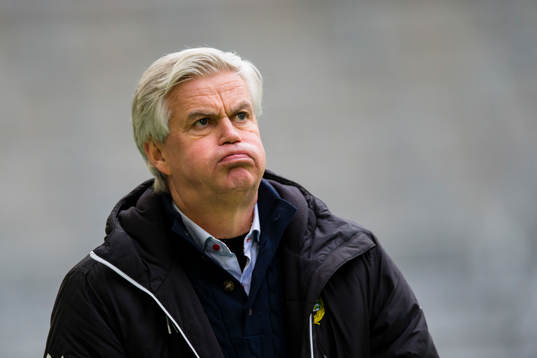 Hammarbys tränare Nanne Bergstrand reagerar