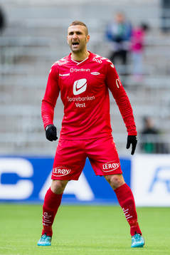Brann Azar Karadas reagerar