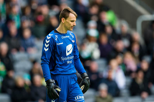 Branns målvakt Alex Horwath