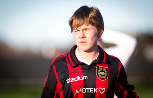 Linus Johansson i Brommapojkarnas U17 lag