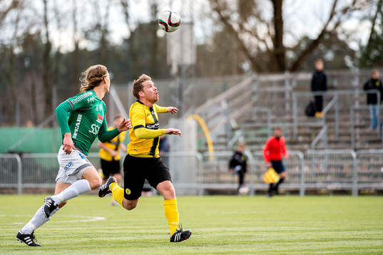 IK Brages Gustav Sundström och IK Frej Täbys Joakim