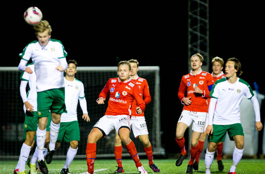 Hammarby U19 (vitt) mot Kalmar U19 (rött)
