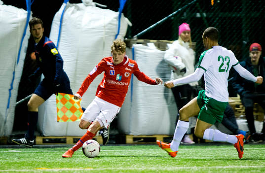 Hammarby U19 (vitt) mot Kalmar U19 (rött)