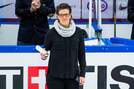 Erika Holst blev invald i ishockeyns hall of fame