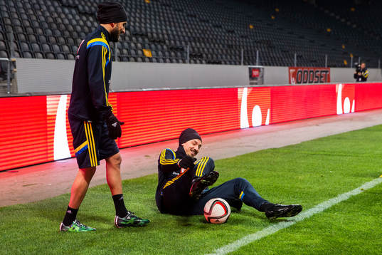 Sveriges Erkan Zengin och Zlatan Ibrahimovic