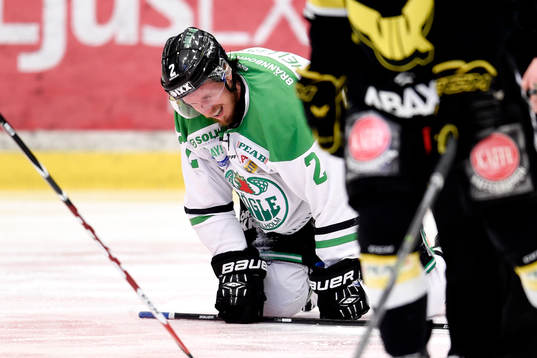Rögles Jens Hellgren gör sig illa