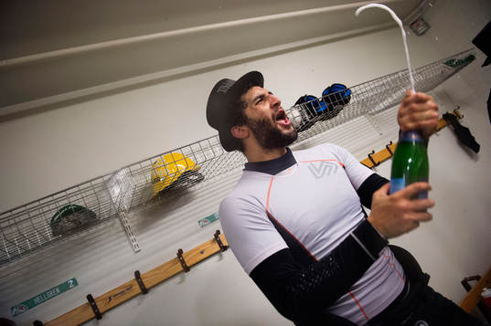 Rögles Andre Deveaux jublar