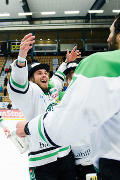 Rögles Sebastian Stålberg  jublar