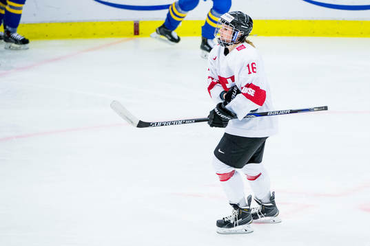 Schweiz Nina Waidacher deppar