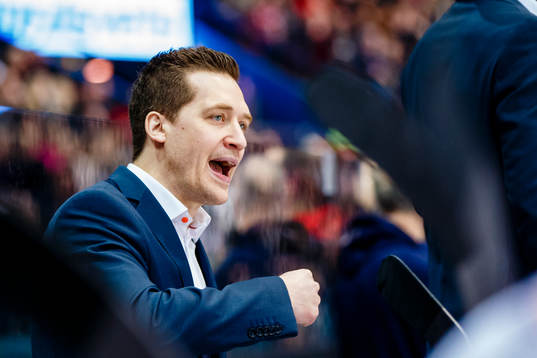 Växjös tränare Sam Hallam