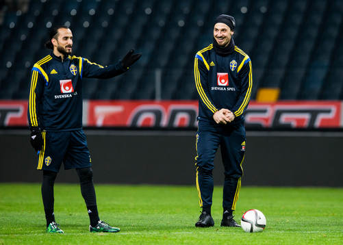 Sveriges Erkan Zengin och Zlatan Ibrahimovic