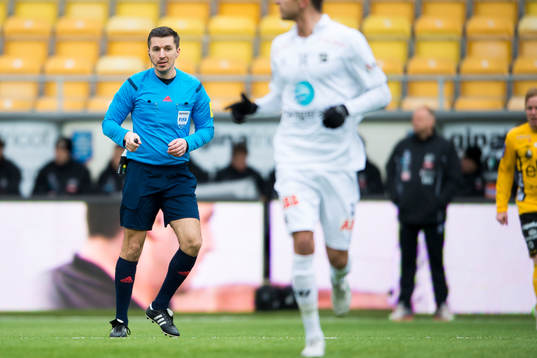 Domaren Bojan Pandzic