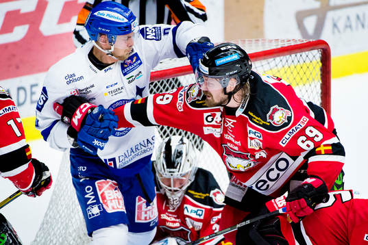 Malmö Redhawks Stefan Warg i slagsmål med Leksands