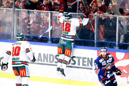Frölundas Anton Blidh jublar