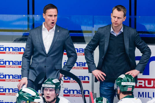 Frölundas tränare Roger Rönnberg skriker
