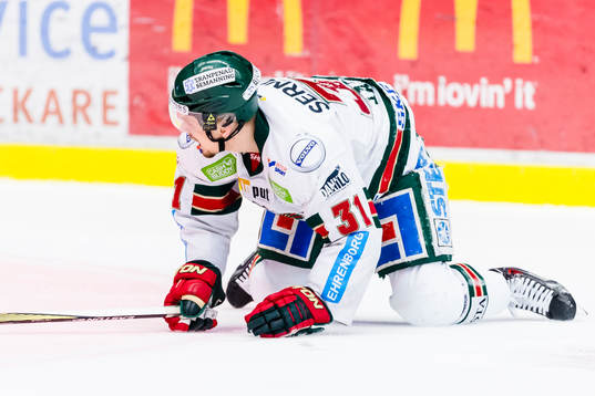 Frölundas Nicklas Lasu faller