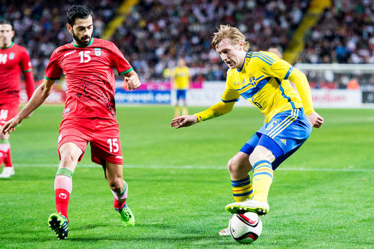 Irans Pejman Montazeri och Emil Forsberg