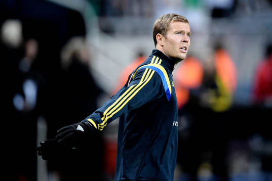 Sveriges Per Karlsson värmer upp