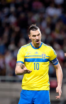 Sveriges Zlatan Ibrahimovic reagerar