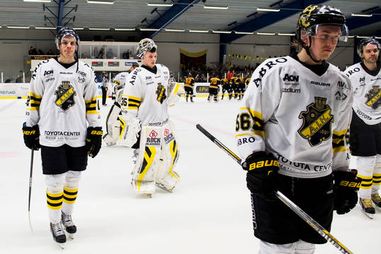 s Fredrik Hynning, målvakt Robin Rahm och Dennis