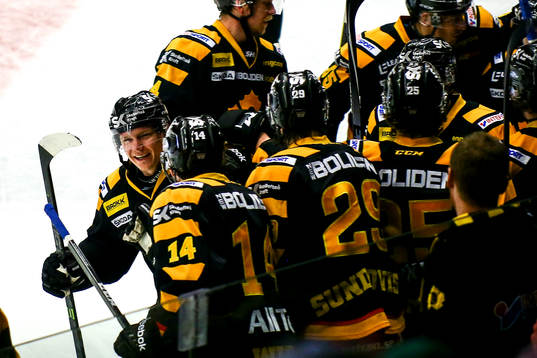 Bläddra bland fler bilder av Ishockey, Shl Semifinal 3, Skellefteå - Linköping