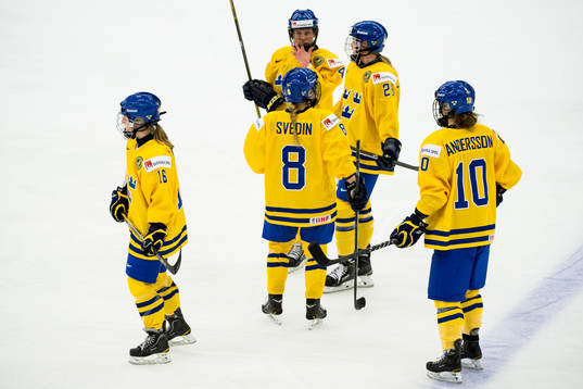 Sveriges Pernilla Winberg, Jenni Asserholt, Michelle