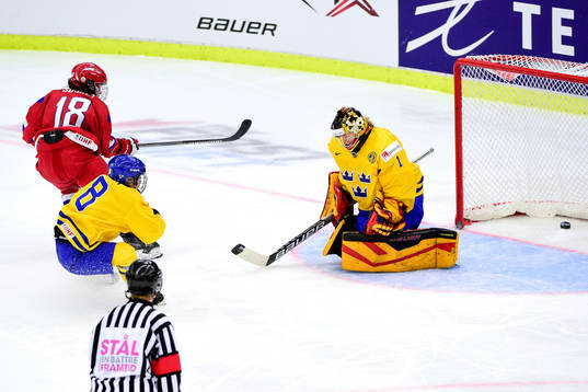 Rysslands Olga Sosina  gör 2-1 i kvartsfinalen