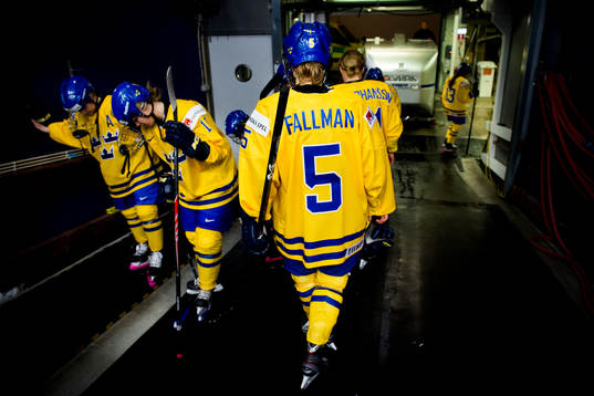 Sveriges Johanna Fällman och övriga spelare deppar när