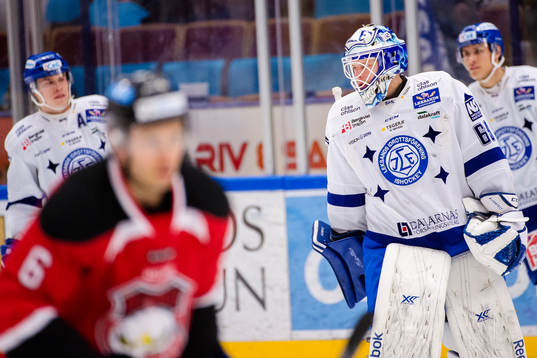 Leksands målvakt Oscar Alsenfelt före ishockeymatchen i