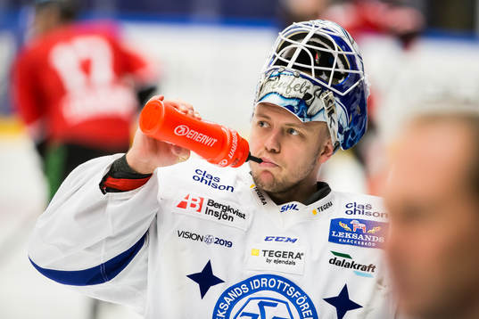 Leksands målvakt Oscar Alsenfelt  ishockeymatchen i kvalet