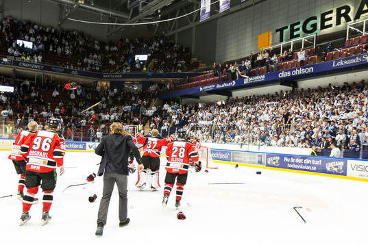 Malmö spelare jublar