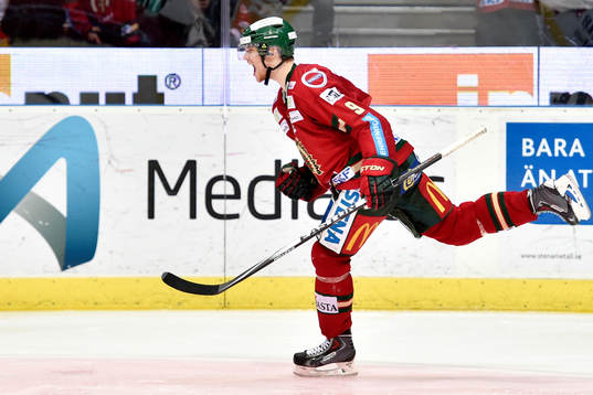 Frölundas Max Görtz jublar