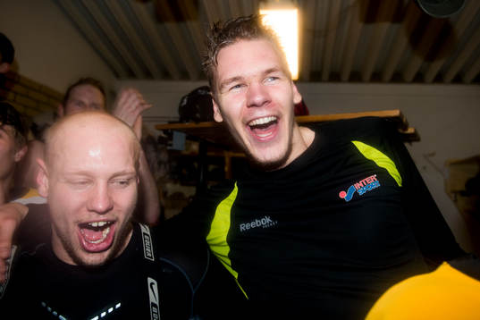 Panterns Daniel Andersson Oliver Widding-Persson jublar i