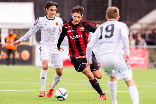 Östersunds Sebastian Lundbäck och Brommapojkarnas Stefano