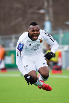 Östersunds Michael Junior Omoh får ont