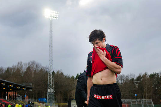 Brommapojkarnas Gabriel Petrovic deppar