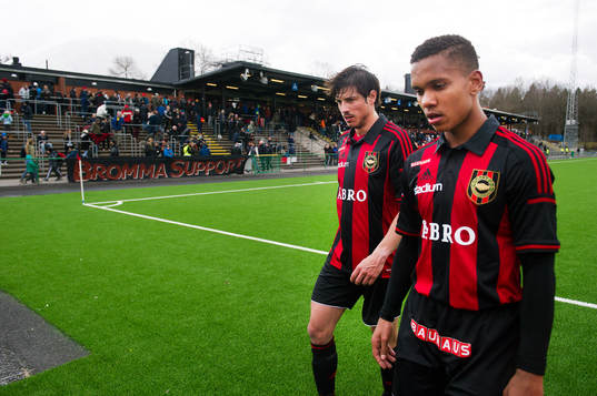 Brommapojkarnas Gabriel Petrovic och Seth Hellberg deppar