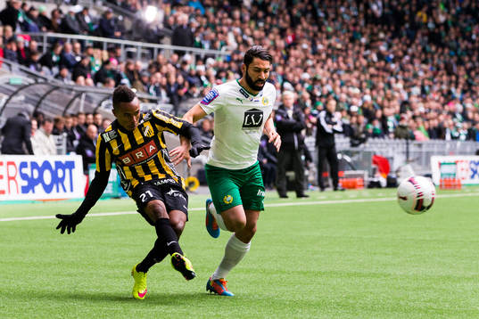 Häckens Nasiru Mohammed och Hammarbys Stefan Batan