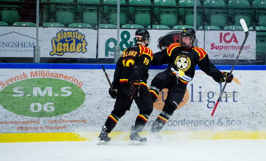 Brynäs Jens Lööke jublar eftre sitt 4-1 mål