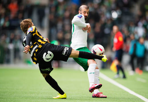 Häckens Joel Andersson och Hammarbys Kennedy Bakircioglu