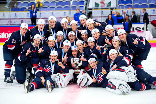 Bläddra bland fler bilder av Ishockey, Dam-VM 2015, Final, USA - Kanada