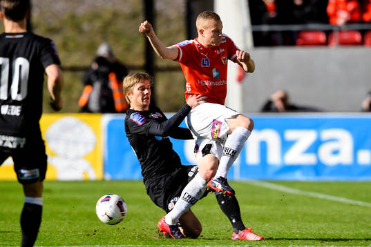 Kalmars Tobias Eriksson och Helsingborgs Jere Uronen