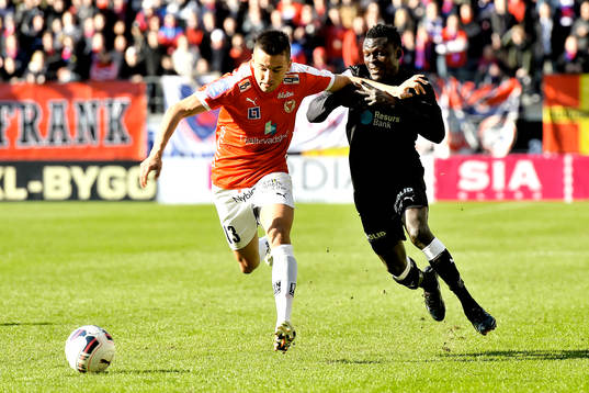 Kalmars Emin Nouri och Helsingborgs Lalawélé Atakora