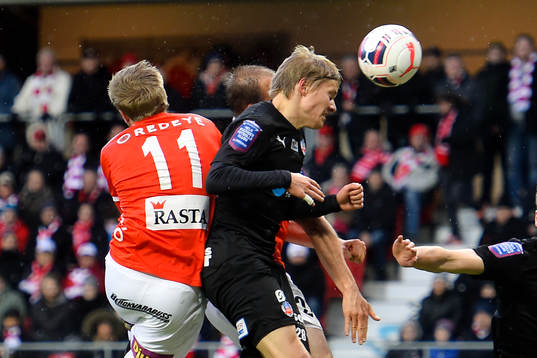 Kalmars Jonathan Ring och Helsingborgs Jere Uronen