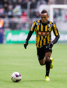 Häckens Nasiru Mohammed med bollen