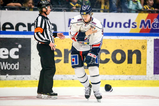 Linköpings Anton Karlsson skadade sig
