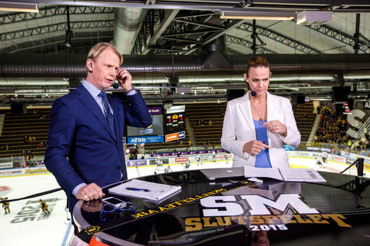 Cmores expert Niklas Wikegård och Suzanne Sjögren