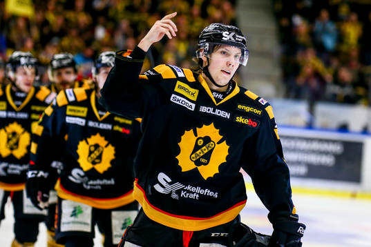 Skellefteås Oscar Sundqvist jublar