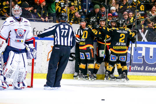 Skellefteås Oscar Sundqvist jublar